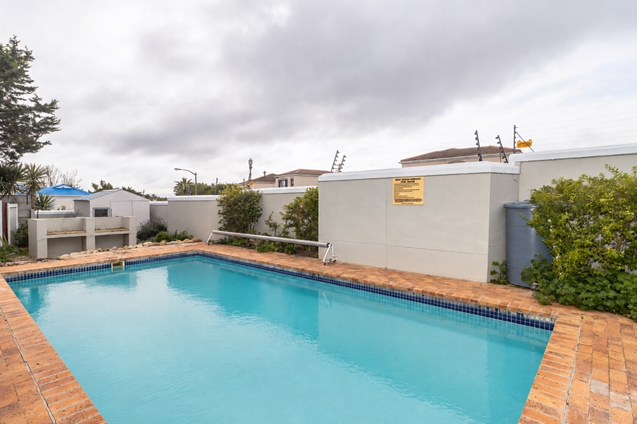 2 Bedroom Property for Sale in West Beach Western Cape